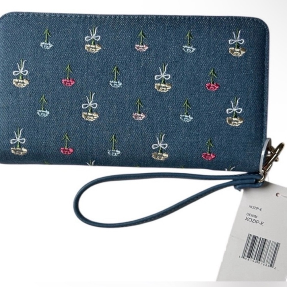 Betsey Johnson Denim Blue Embroidered Floral Wristlet Wallet